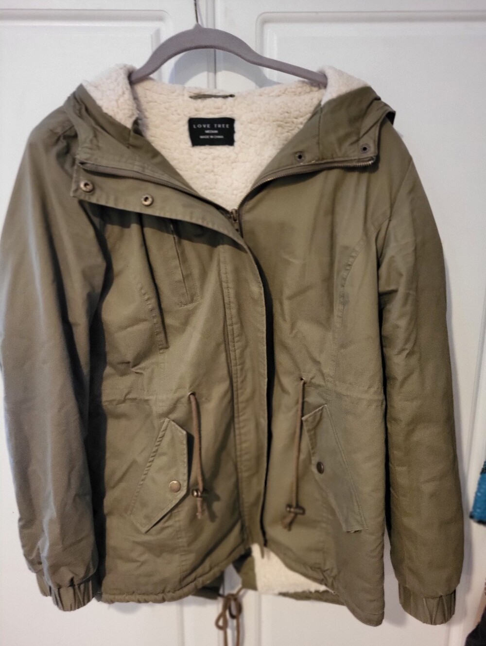 Women's Sherpa Lined Cargo Jacket Love Tree Size Medium